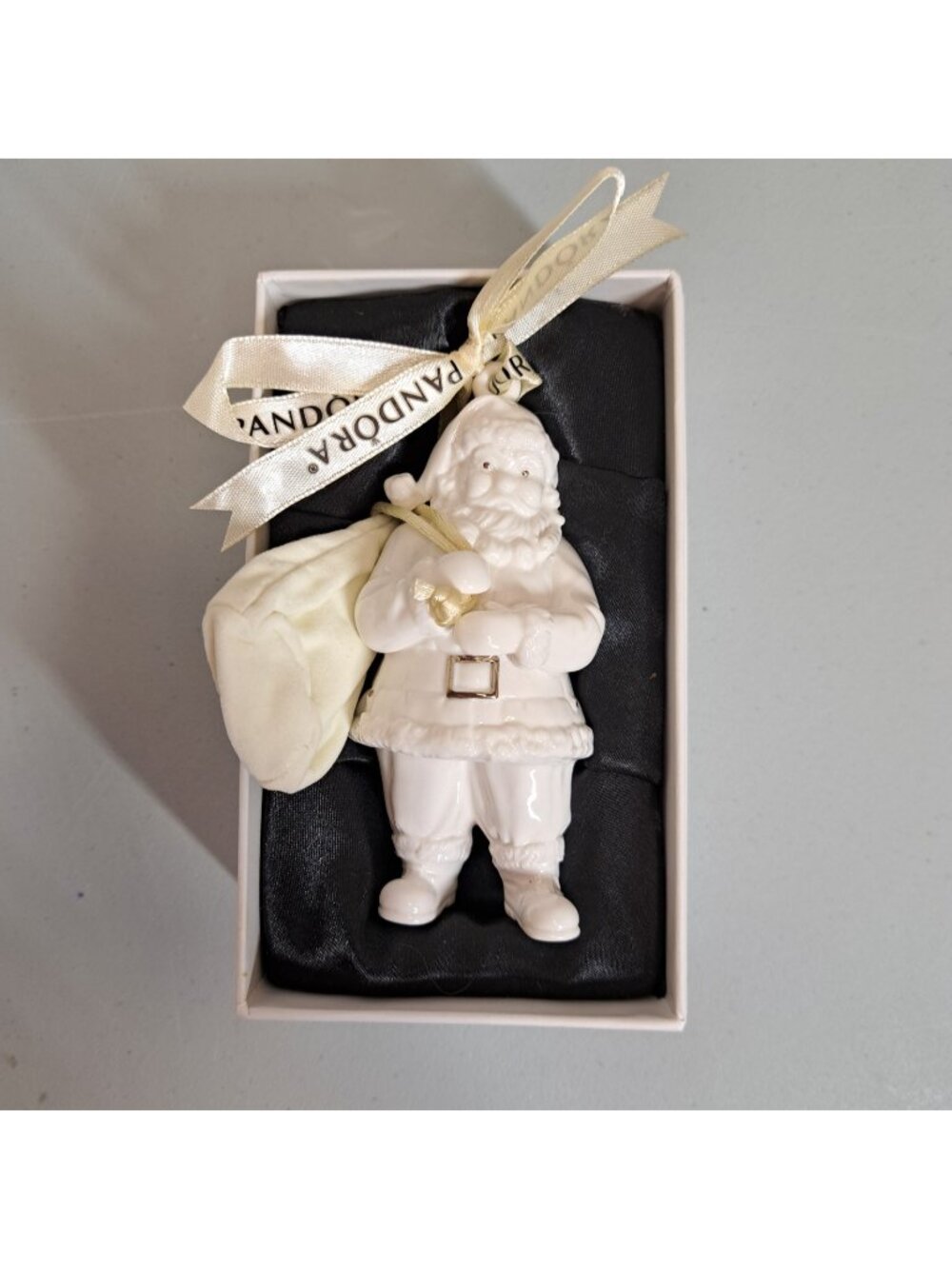 Pandora Santa Christmas Ornament 2013 Unforgettable Moments White Figurine